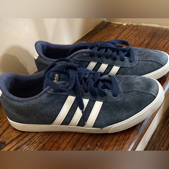 adidas Shoes - 💙Adidas Navy Sneakers 💙